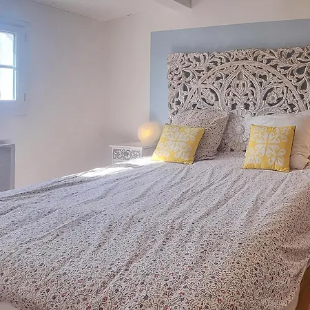 3 Bedroom Gorgeous In Feriehus Châtelaillon-Plage